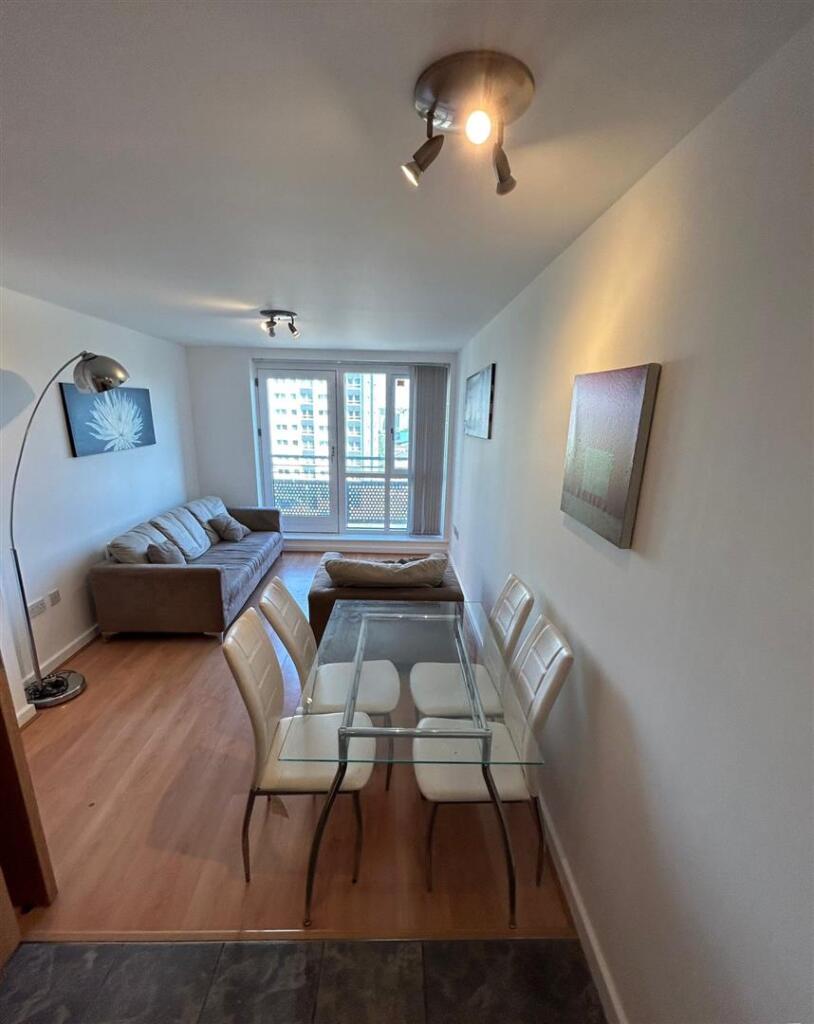 1 bed 1st Floor Flat for rent in Leeds. From Parklane - Leeds