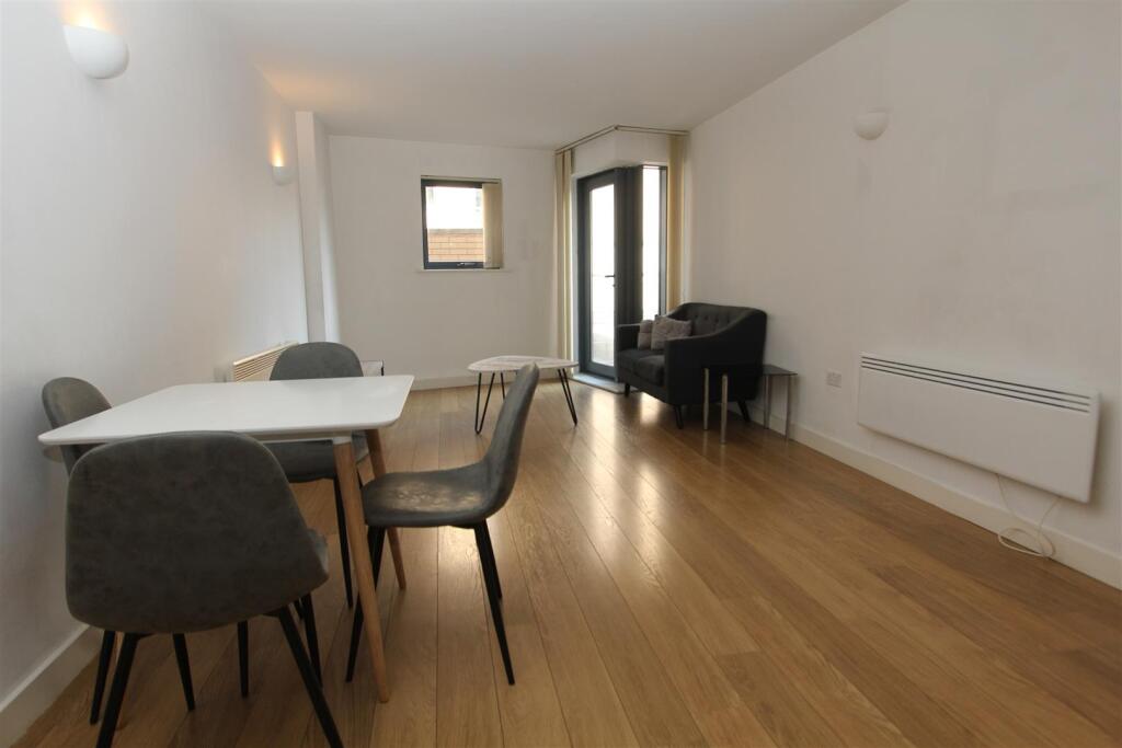 1 bed 1st Floor Flat for rent in Leeds. From Parklane - Leeds 1 bed 1st Floor Flat for rent in Leeds. From Parklane - Leeds