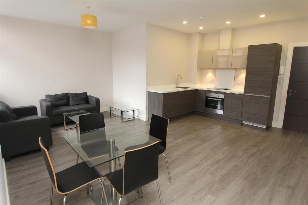 2 bed 1st Floor Flat for rent in Pudsey. From Parklane - Leeds 2 bed 1st Floor Flat for rent in Pudsey. From Parklane - Leeds
