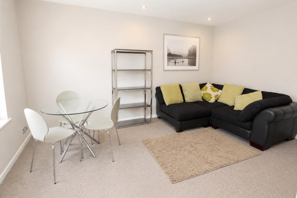 1 bed 1st Floor Flat for rent in Leeds. From Parklane - Leeds