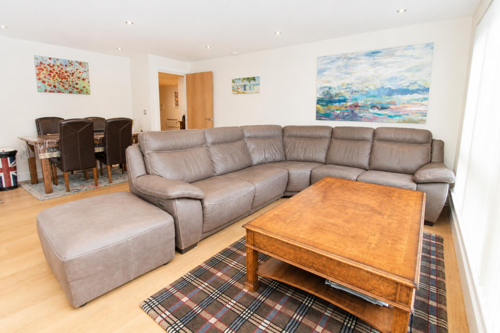 2 bed 1st Floor Flat for rent in Leeds. From Parklane - Leeds 2 bed 1st Floor Flat for rent in Leeds. From Parklane - Leeds