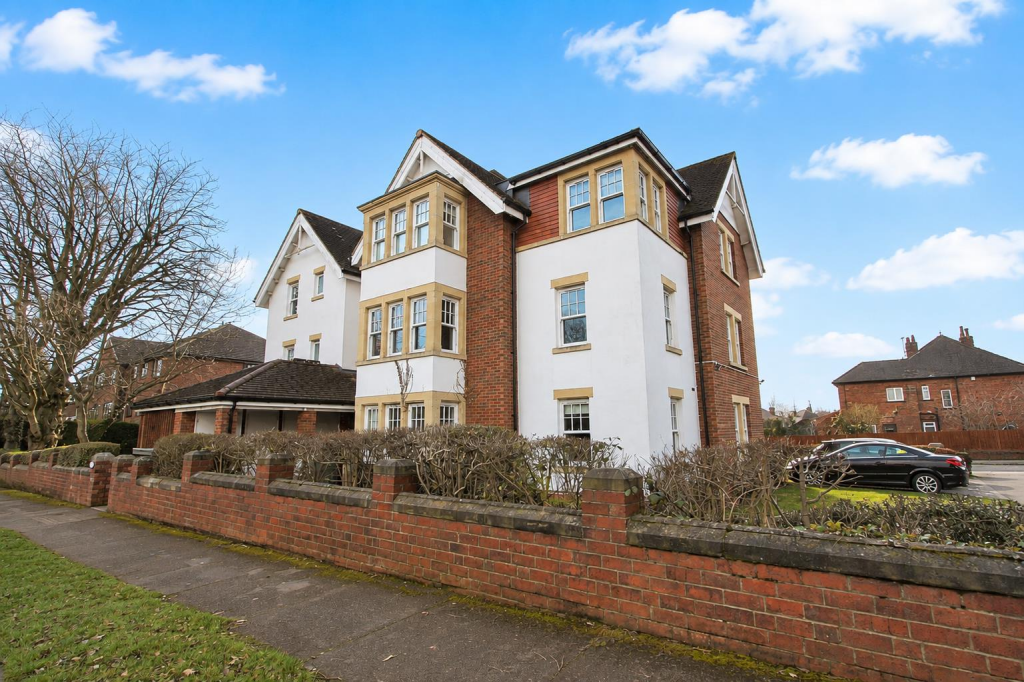 2 bed 1st Floor Flat for rent in Bramhope. From Parklane - Leeds 2 bed 1st Floor Flat for rent in Bramhope. From Parklane - Leeds