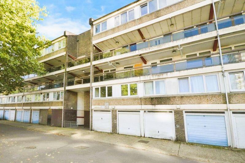 3 bed Duplex for rent in Kingston upon Thames. From Parry & Drewett - Surrey
