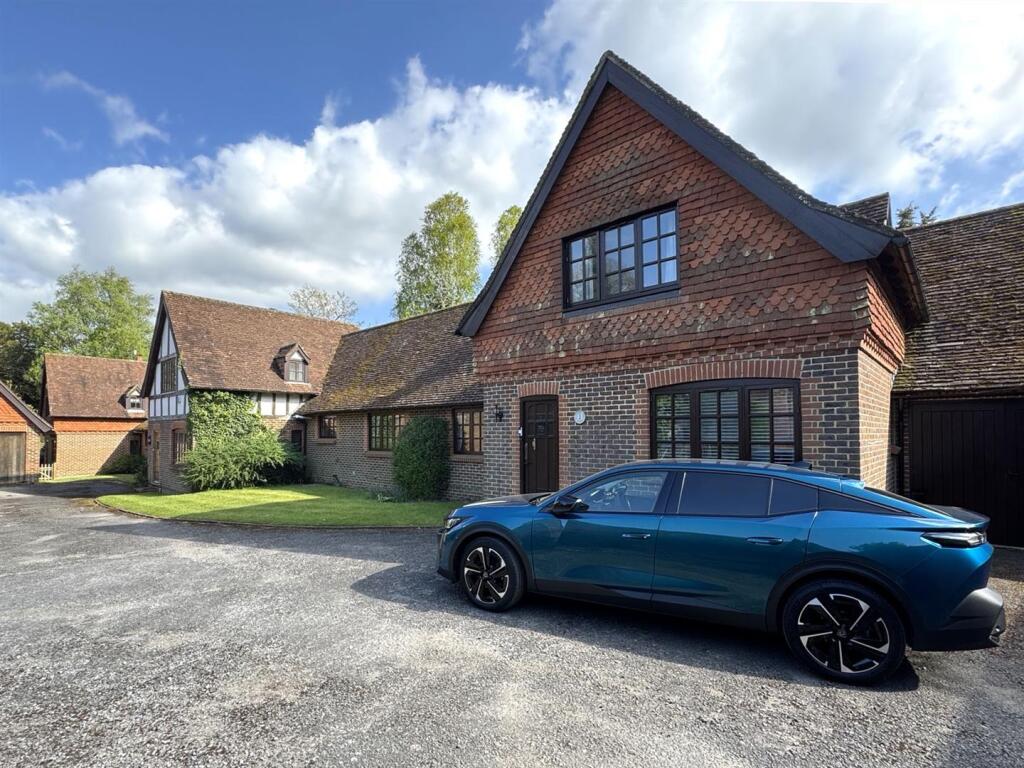 4 bed Detached for rent in Buckland. From Patrick Gardner - Dorking