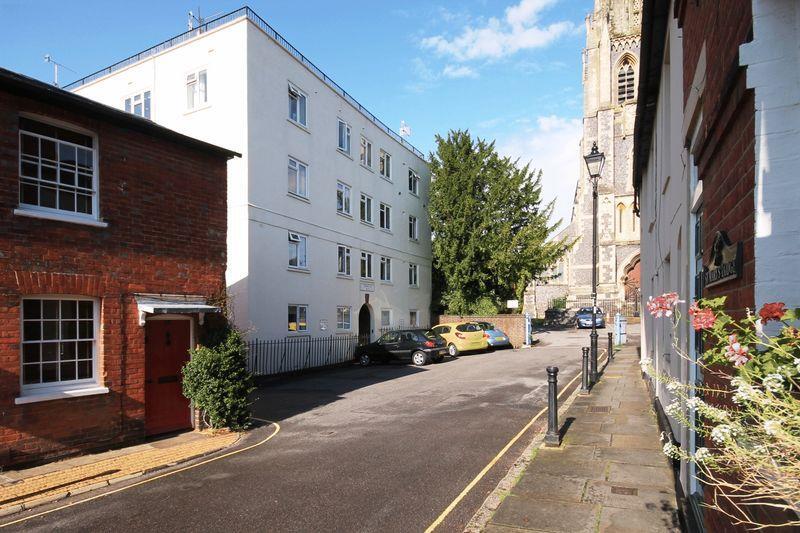 2 bed Apartment for rent in Dorking. From Patrick Gardner - Dorking