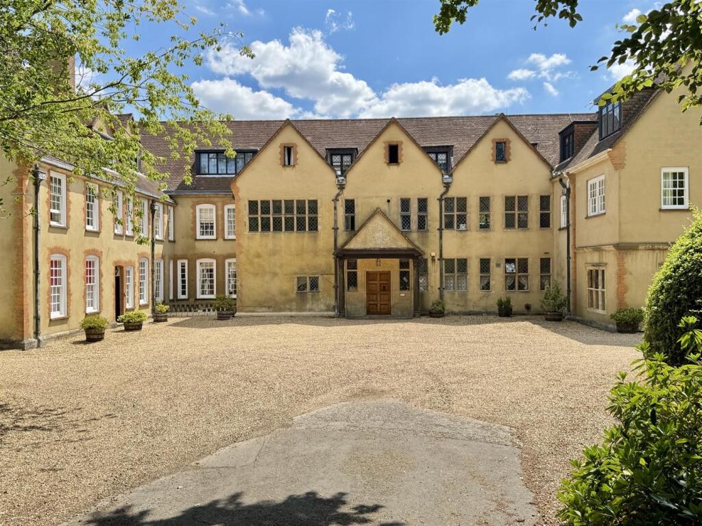 2 bed Apartment for rent in Dorking. From Patrick Gardner - Dorking 2 bed Apartment for rent in Dorking. From Patrick Gardner - Dorking