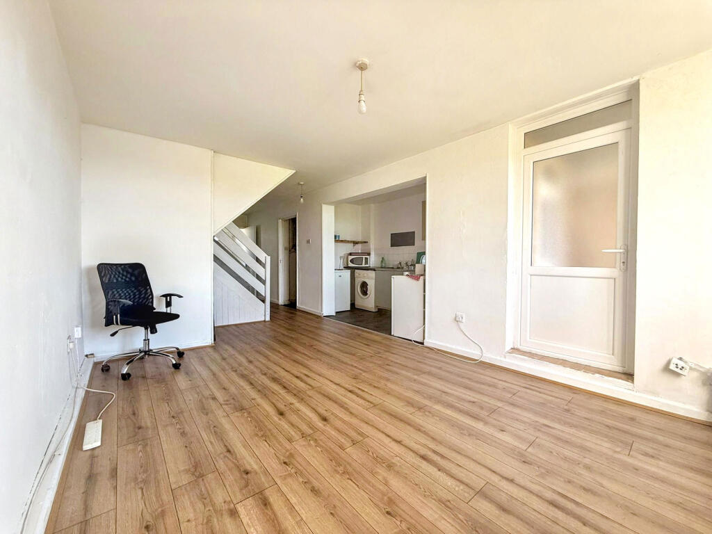 2 bed Apartment for rent in Washington. From Pattinson Estate Agents - Washington