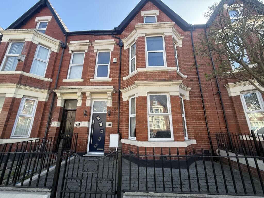 6 bed Mid Terraced House for rent in Newcastle upon Tyne. From Pattinson Estate Agents - West Road