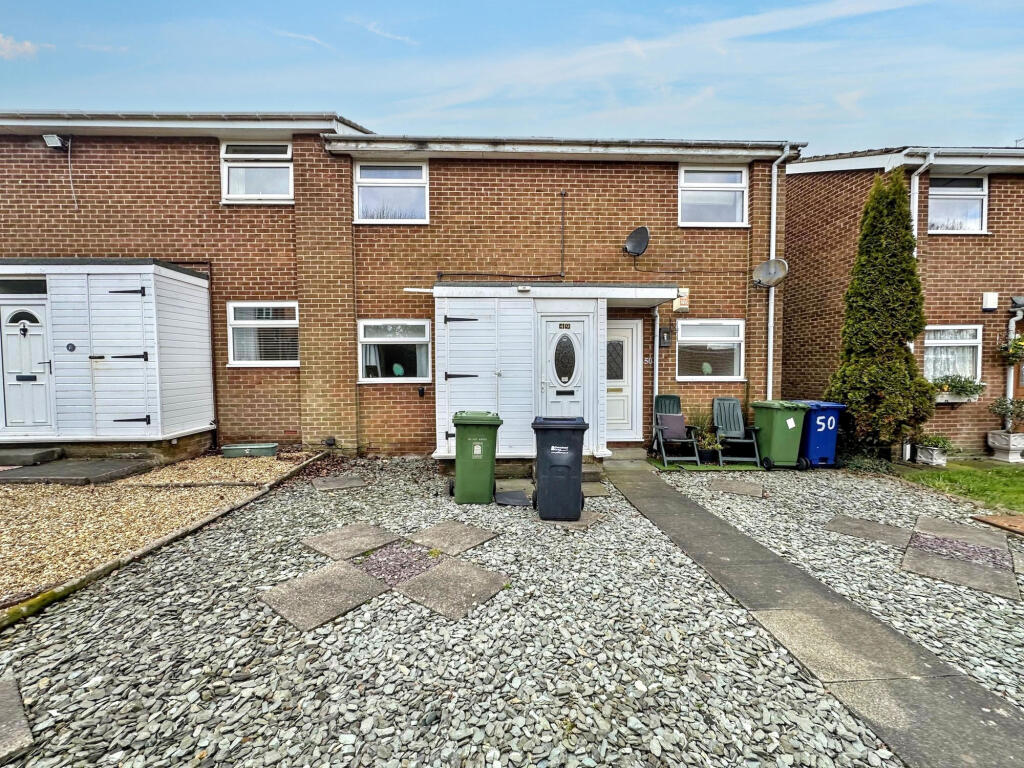2 bed Apartment for rent in Sunniside. From Pattinson Estate Agents - Whickham