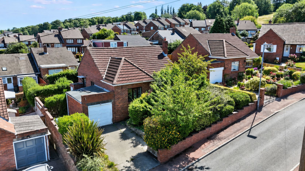 2 bed Bungalow for rent in Whickham. From Pattinson Estate Agents - Whickham