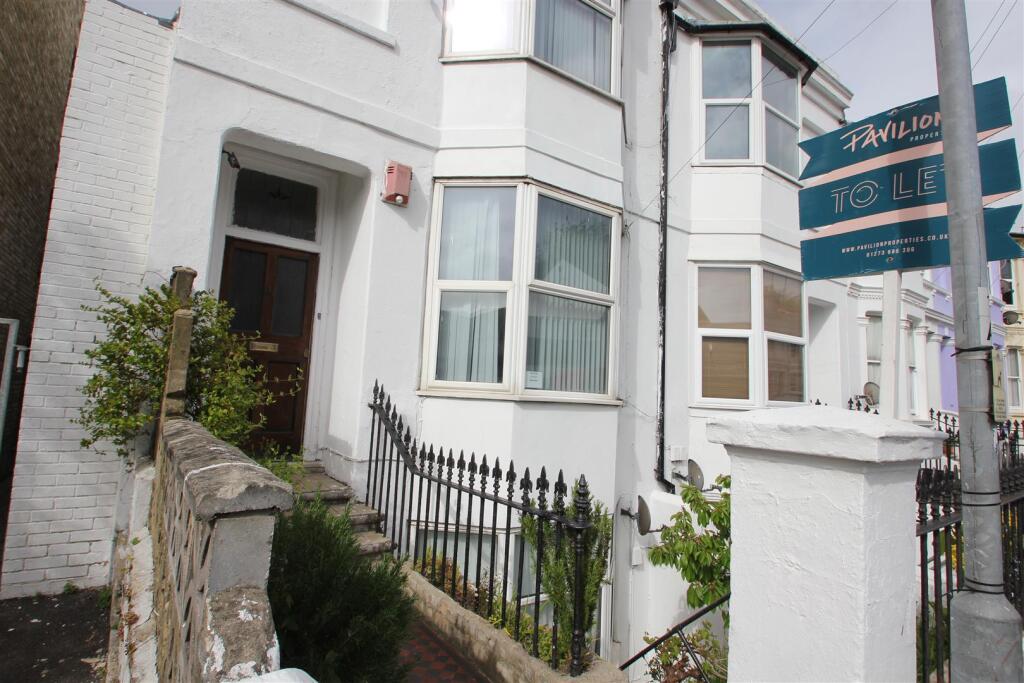 2 bed 1st Floor Flat for rent in Ovingdean. From Pavilion Properties - Brighton
