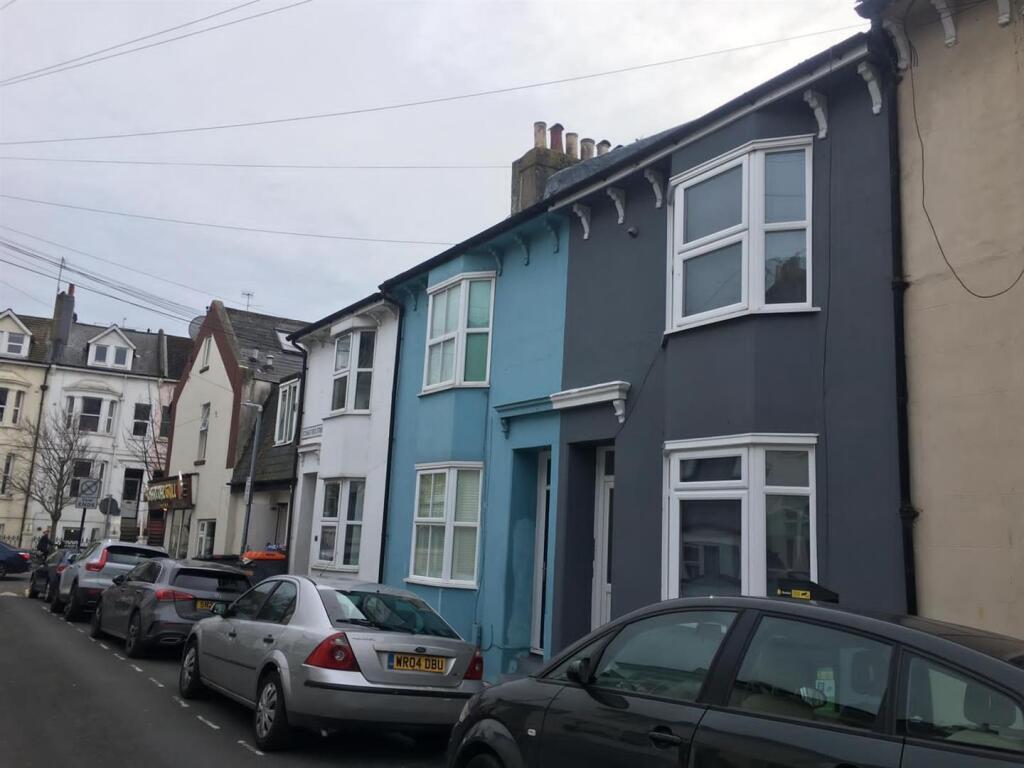 5 bed Mid Terraced House for rent in Ovingdean. From Pavilion Properties - Brighton 5 bed Mid Terraced House for rent in Ovingdean. From Pavilion Properties - Brighton