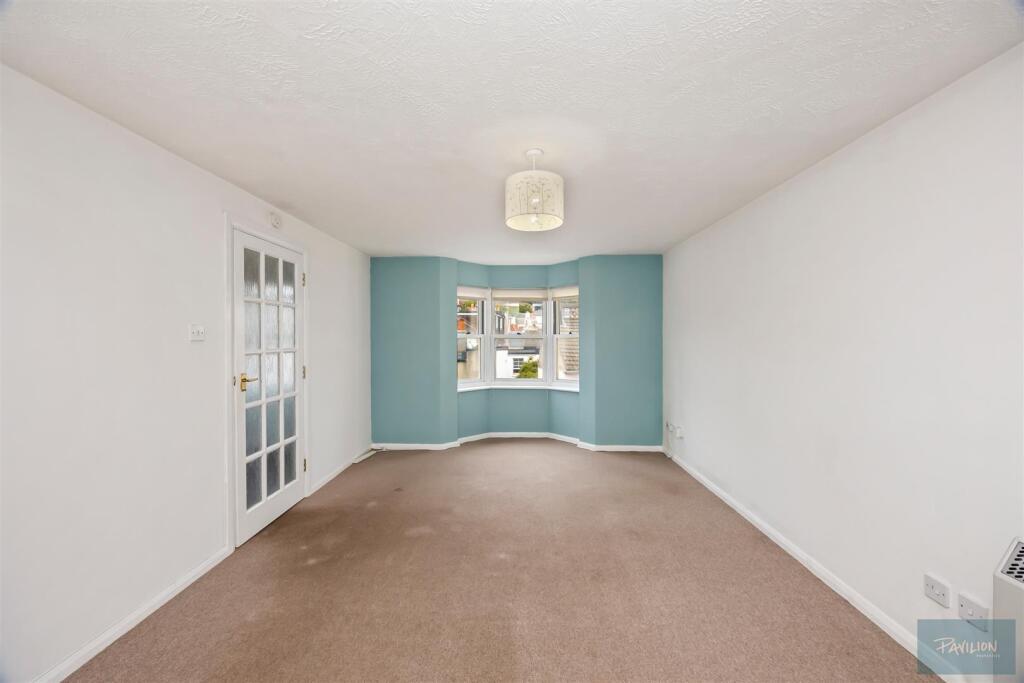 1 bed 1st Floor Flat for rent in Ovingdean. From Pavilion Properties - Brighton
