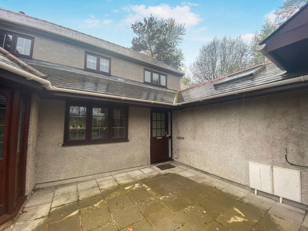 2 bed Cottage for rent in . From Payton Jewell Caines - Pencoed