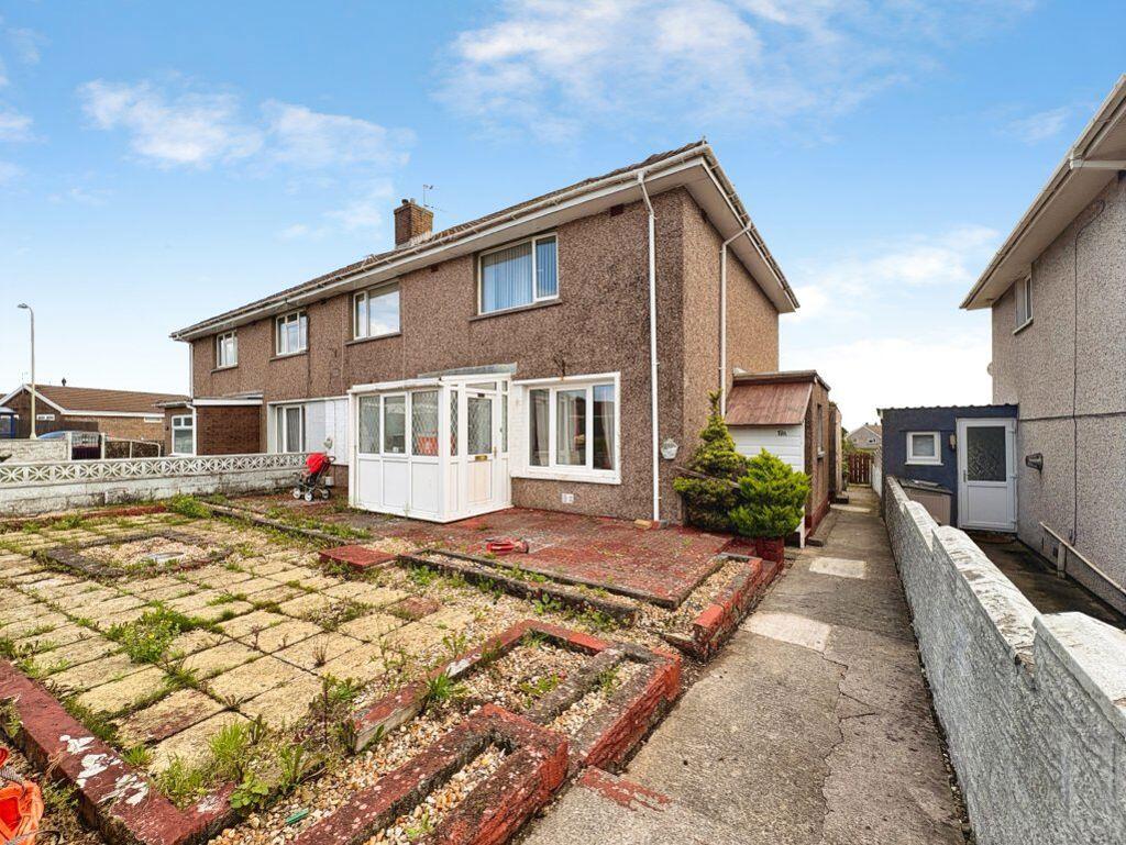 2 bed 1st Floor Flat for rent in Bridgend. From Payton Jewell Caines - Pencoed 2 bed 1st Floor Flat for rent in Bridgend. From Payton Jewell Caines - Pencoed