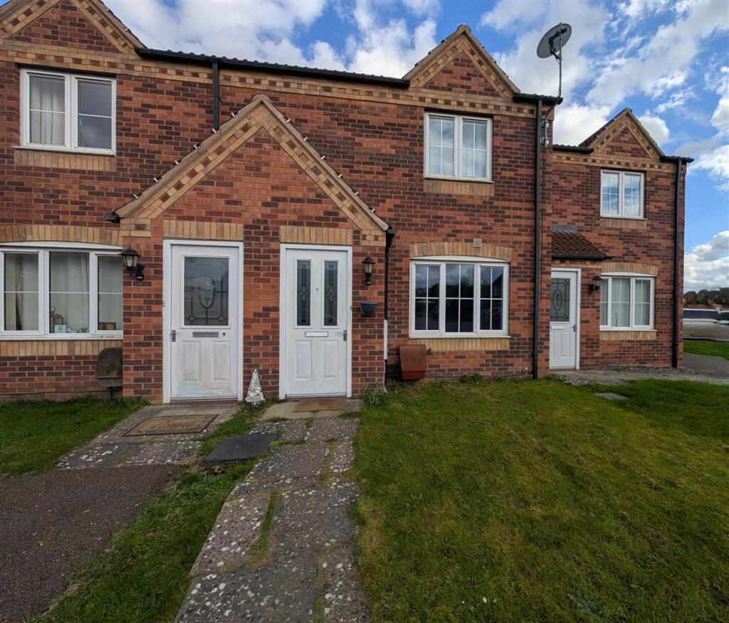 2 bed Mid Terraced House for rent in Market Rasen. From Perkins George Mawer & Co. - Commercial 2 bed Mid Terraced House for rent in Market Rasen. From Perkins George Mawer & Co. - Commercial