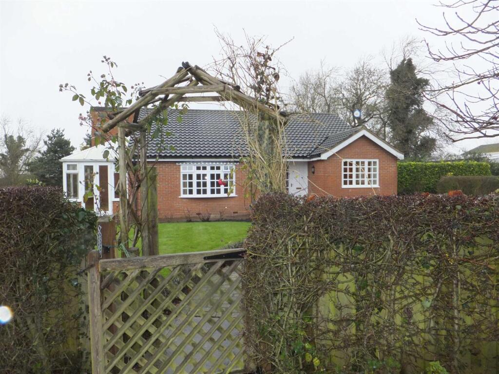 3 bed Detached bungalow for rent in Wickenby. From Perkins George Mawer & Co. - Commercial