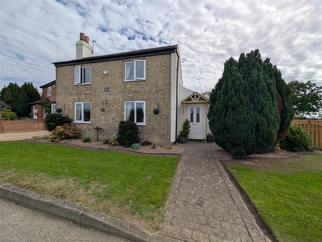 3 bed Cottage for rent in Osgodby. From Perkins George Mawer & Co. - Commercial