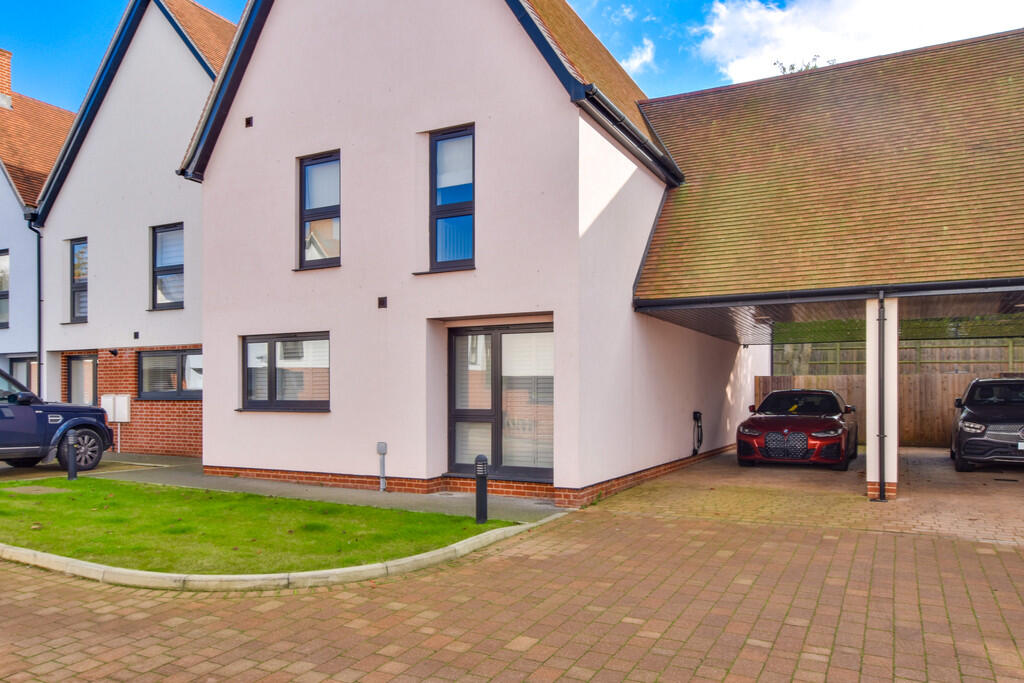 2 bed Apartment for rent in Thaxted. From Pestell & Co - Great Dunmow 2 bed Apartment for rent in Thaxted. From Pestell & Co - Great Dunmow