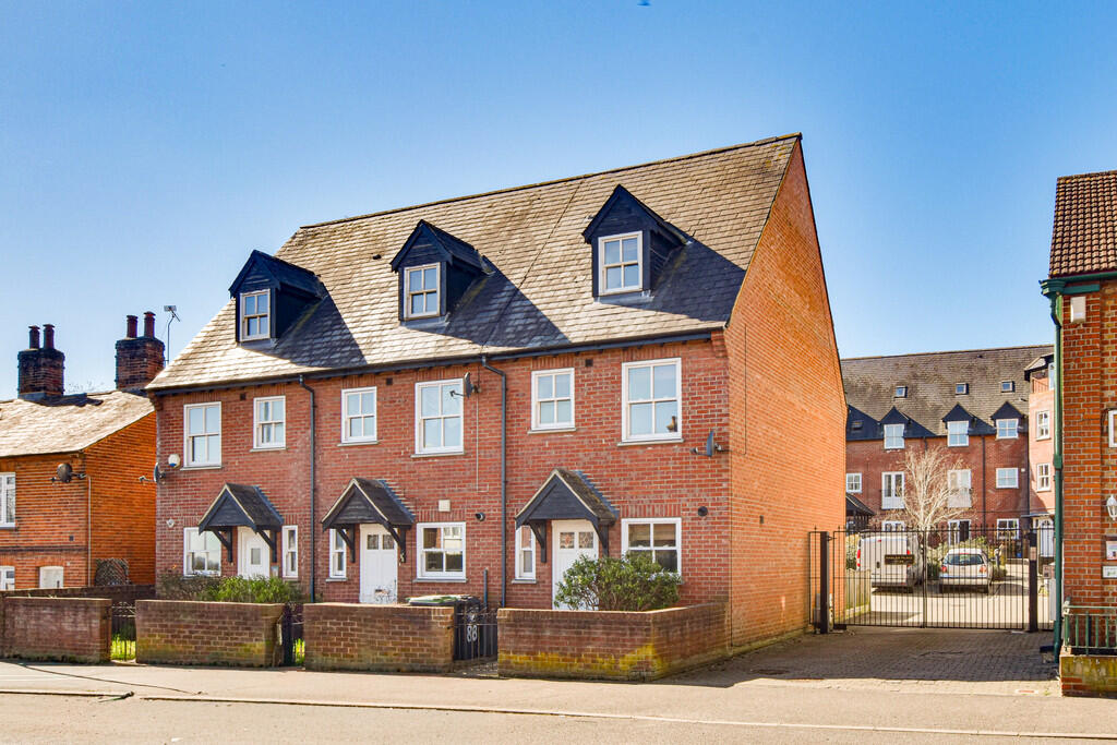 3 bed End of Terrace for rent in Great Dunmow. From Pestell & Co - Great Dunmow