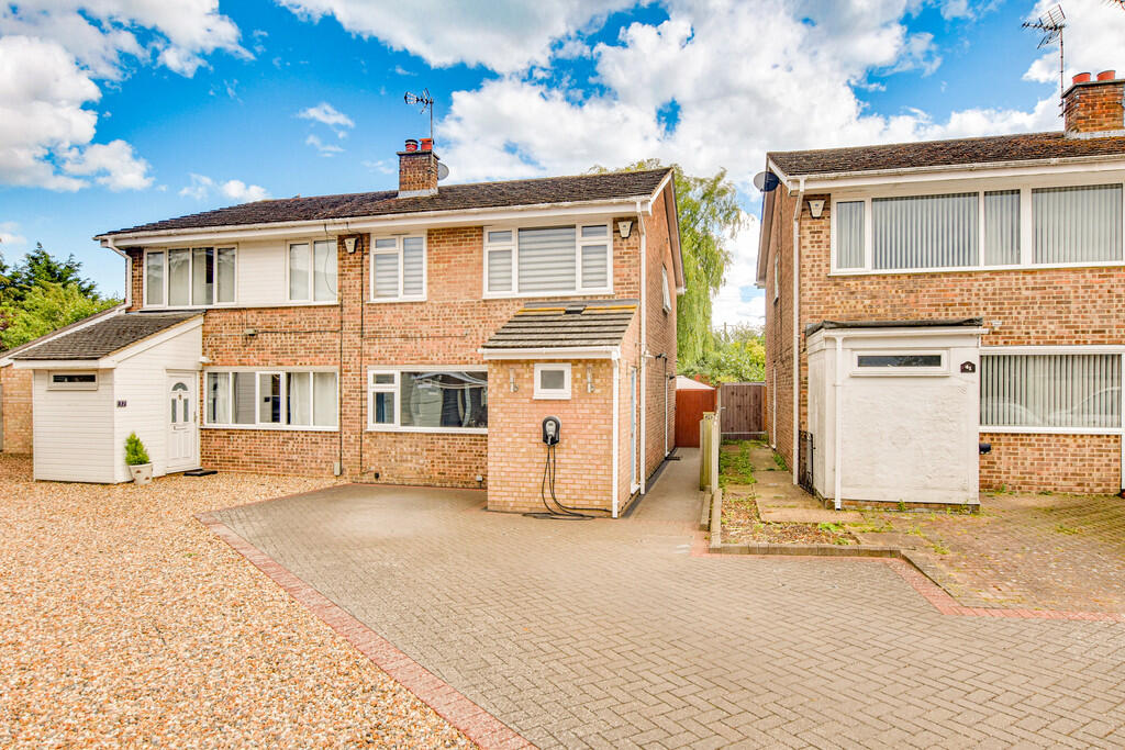 4 bed Semi Detached for rent in Rayne. From Pestell & Co - Great Dunmow