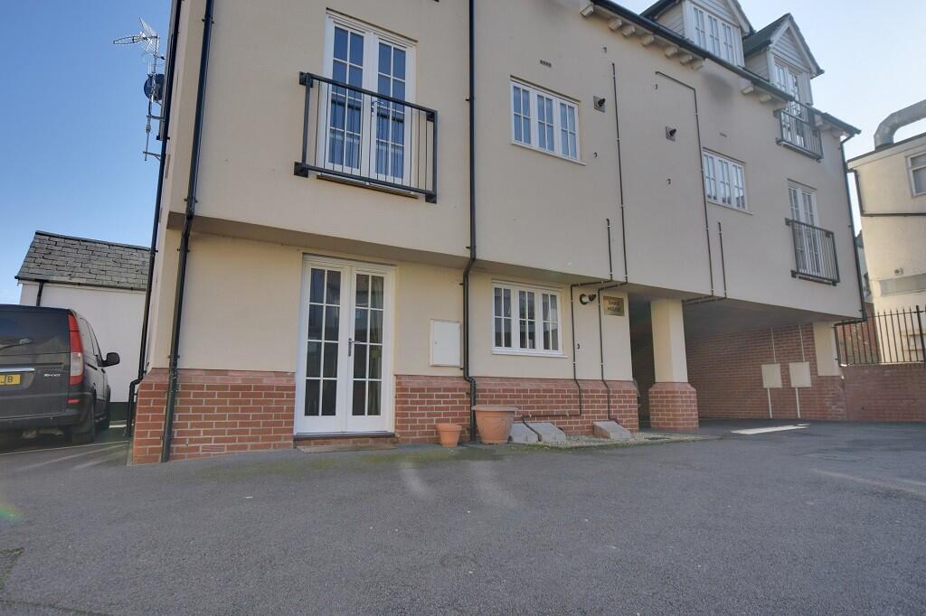 1 bed House (unspecified) for rent in Great Dunmow. From Pestell & Co - Great Dunmow