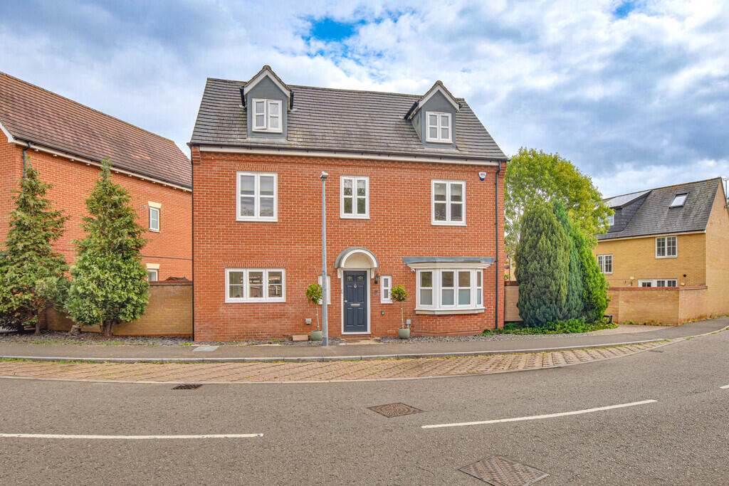 5 bed Detached for rent in Little Dunmow. From Pestell & Co - Great Dunmow