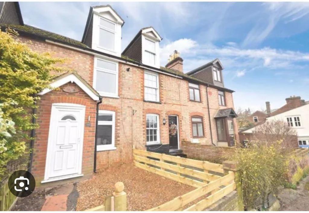 3 bed Mid Terraced House for rent in Bishop's Stortford. From Pestell & Co - Great Dunmow