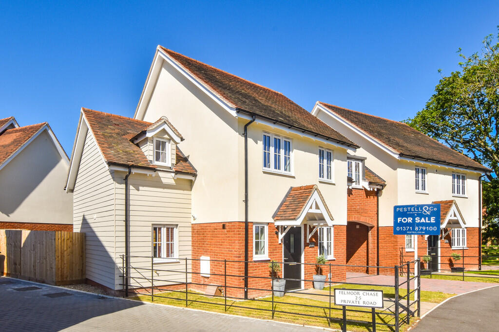 3 bed Link detached for rent in Felsted. From Pestell & Co - Great Dunmow