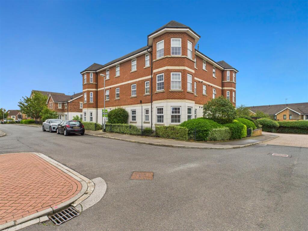 2 bed Apartment for rent in Brough. From Philip Bannister & Co - Hessle