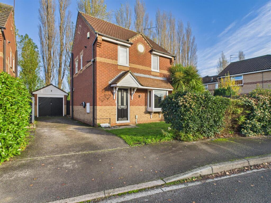 3 bed Detached for rent in Brough. From Philip Bannister & Co - Hessle 3 bed Detached for rent in Brough. From Philip Bannister & Co - Hessle