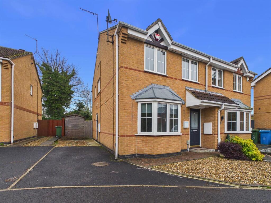 3 bed Semi Detached for rent in Elloughton. From Philip Bannister & Co - Hessle 3 bed Semi Detached for rent in Elloughton. From Philip Bannister & Co - Hessle