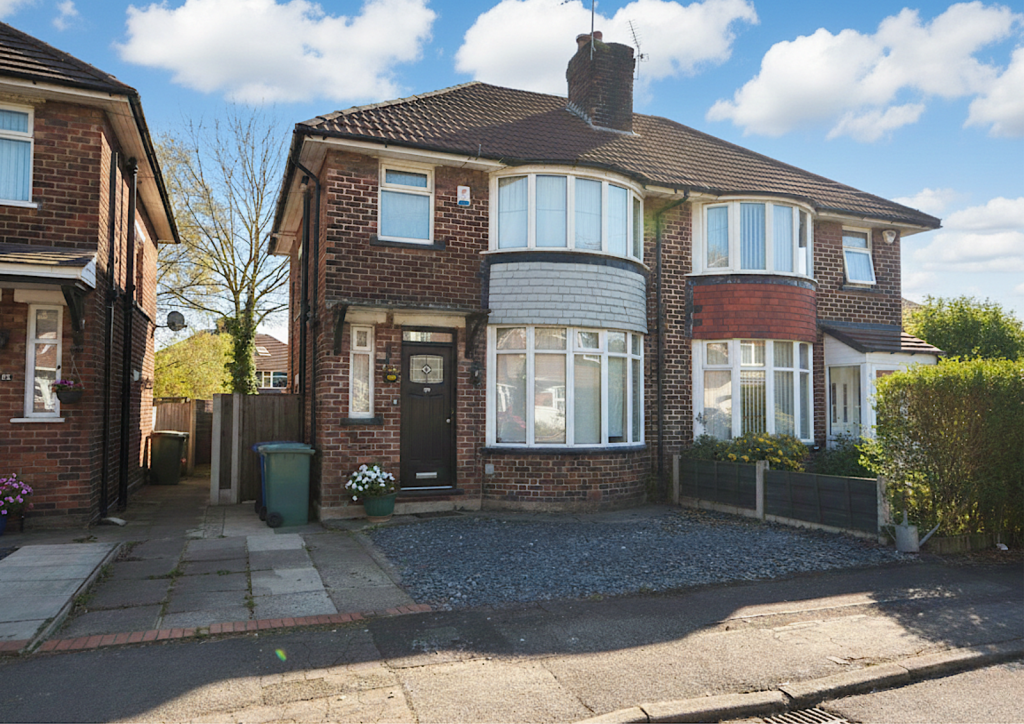 3 bed Semi Detached for rent in Whitefield. From Philip Ellis Properties Limited - Whitefield
