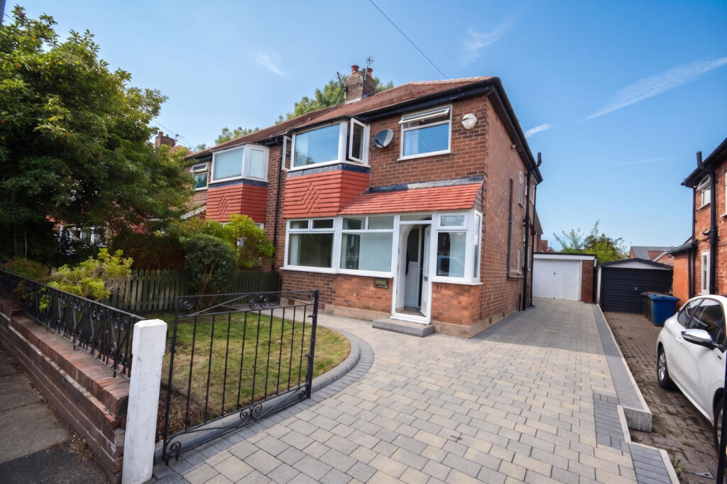 3 bed Semi Detached for rent in Whitefield. From Philip Ellis Properties Limited - Whitefield