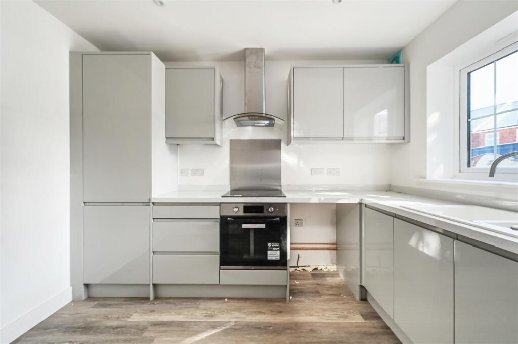 2 bed End of Terrace for rent in New Romney. From Phillips & Stubbs - Rye