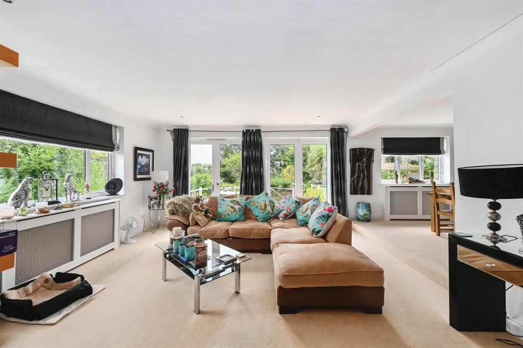 5 bed Detached for rent in Hastings. From Phillips & Stubbs - Rye