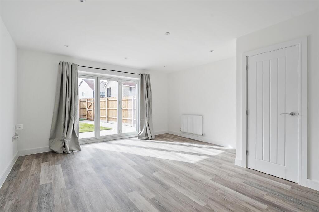 3 bed Semi Detached for rent in New Romney. From Phillips & Stubbs - Rye