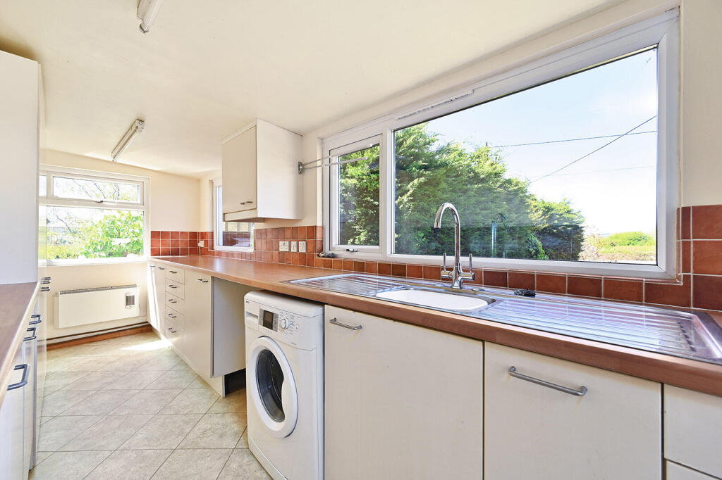 4 bed Detached for rent in Winchelsea. From Phillips & Stubbs - Rye