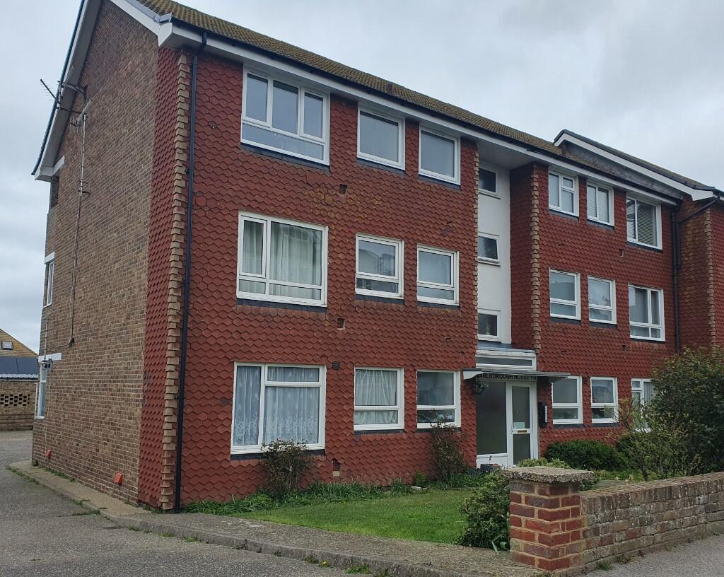 2 bed 1st Floor Flat for rent in Margate. From Phoenix Property Services - Gillingham