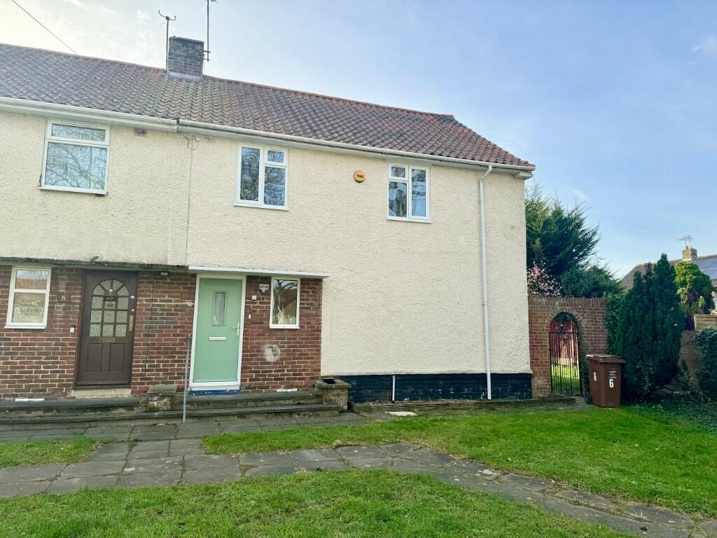 3 bed Semi Detached for rent in Gillingham. From Phoenix Property Services - Gillingham