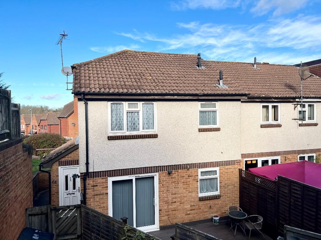 1 bed Town House for rent in Three Tees. From Phoenix Property Services - Gillingham 1 bed Town House for rent in Three Tees. From Phoenix Property Services - Gillingham