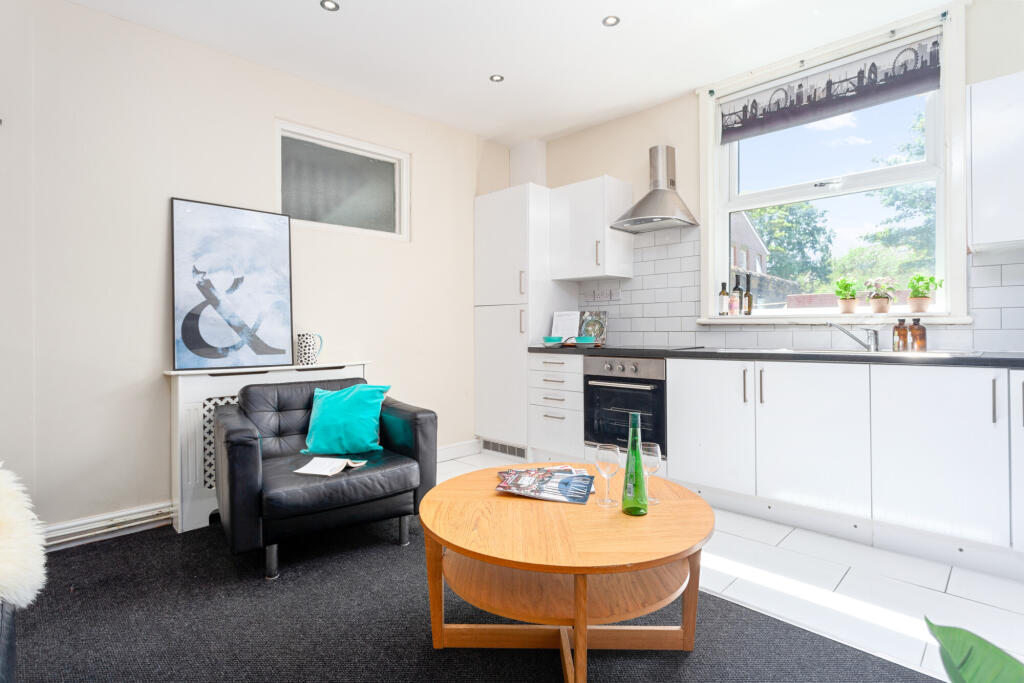 3 bed Apartment for rent in Leeds. From Pickard Leeds Limited - Leeds 3 bed Apartment for rent in Leeds. From Pickard Leeds Limited - Leeds