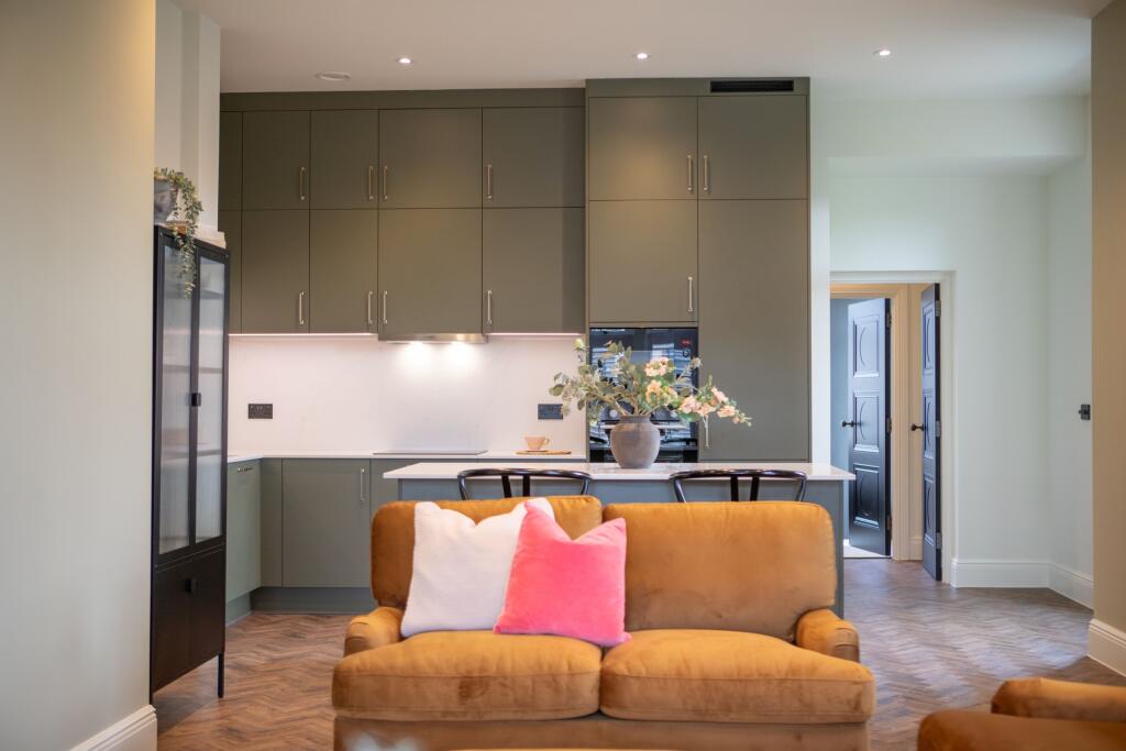 3 bed Apartment for rent in Leeds. From Pickard Leeds Limited - Leeds