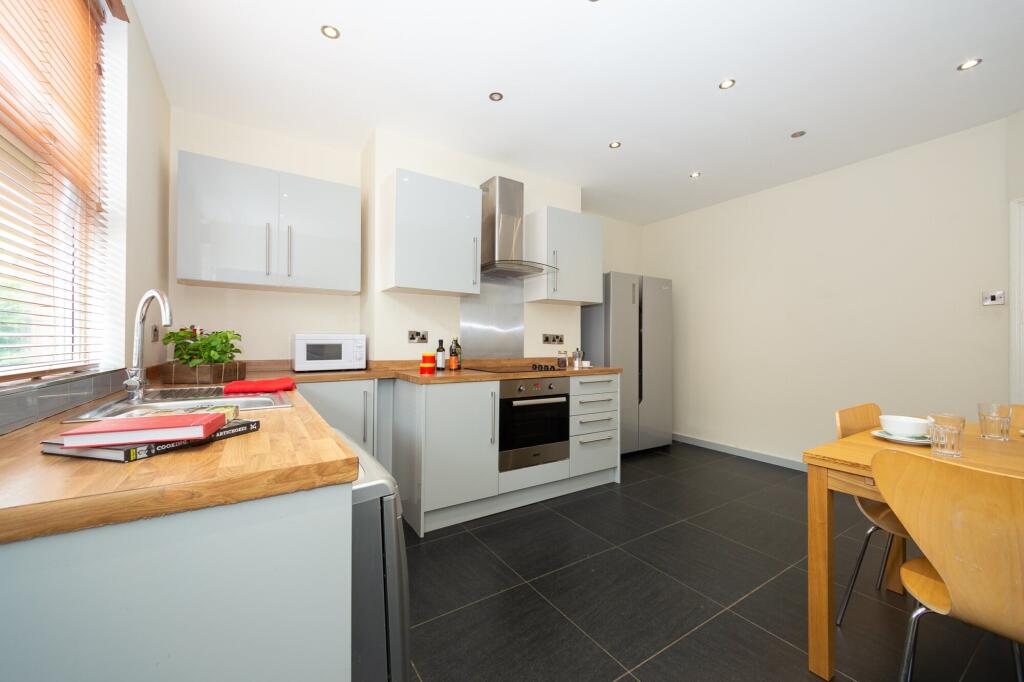 5 bed Mid Terraced House for rent in Leeds. From Pickard Leeds Limited - Leeds 5 bed Mid Terraced House for rent in Leeds. From Pickard Leeds Limited - Leeds