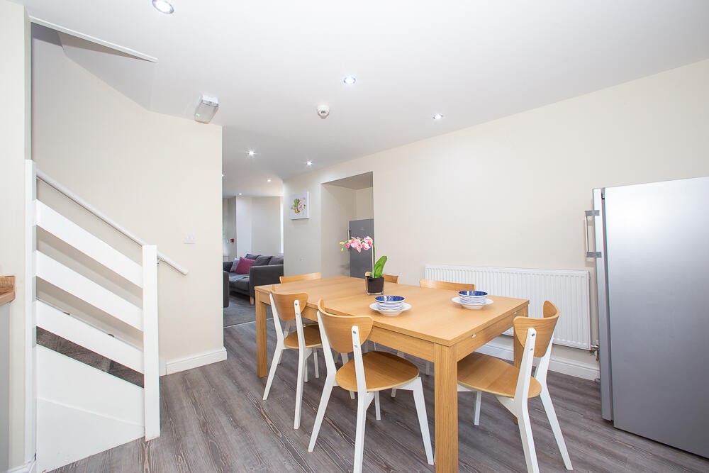 6 bed End of Terrace for rent in Leeds. From Pickard Leeds Limited - Leeds