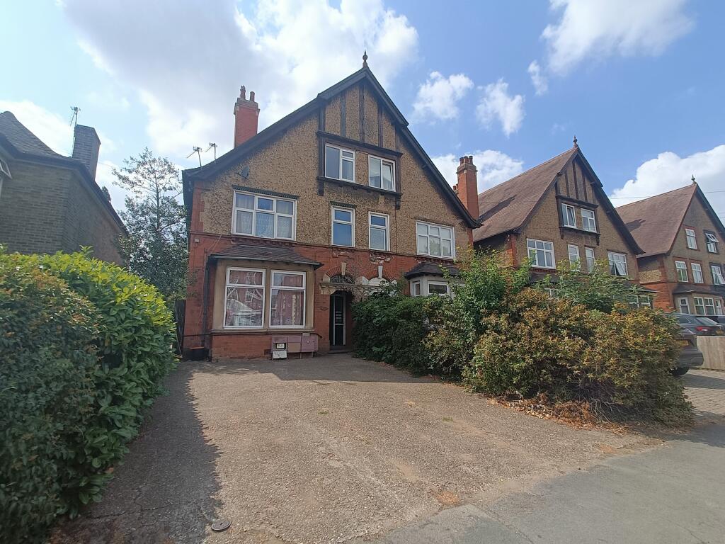 1 bed 1st Floor Flat for rent in Grantham. From Pigott & Hall - Grantham 1 bed 1st Floor Flat for rent in Grantham. From Pigott & Hall - Grantham
