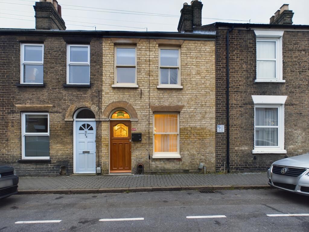 2 bed Mid Terraced House for rent in Cambridge. From Pocock & Shaw - Cambridge
