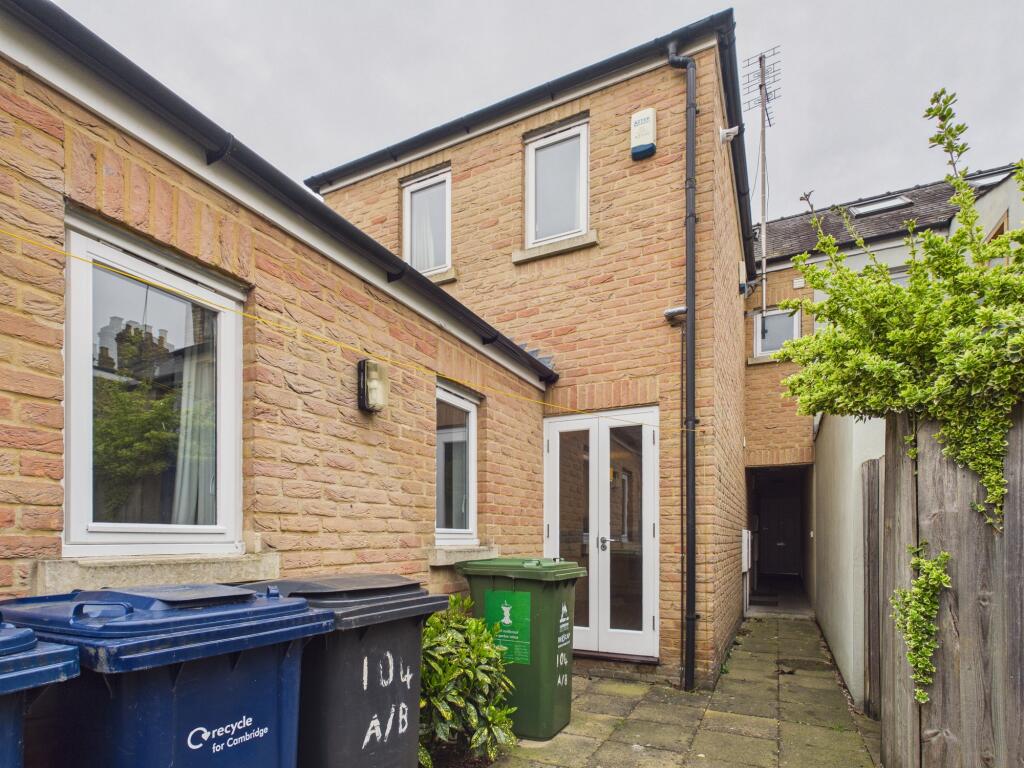 1 bed Mid Terraced House for rent in Cambridge. From Pocock & Shaw - Cambridge