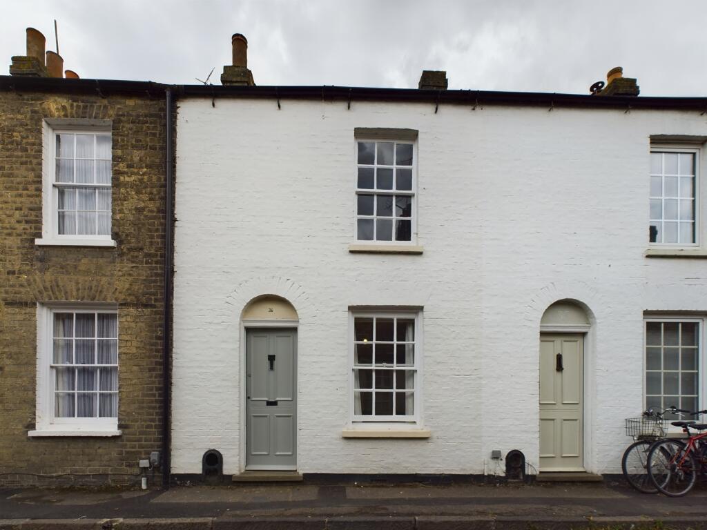 2 bed Mid Terraced House for rent in Cambridge. From Pocock & Shaw - Cambridge