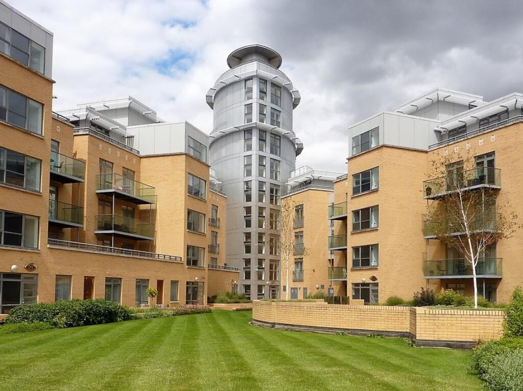 2 bed Apartment for rent in Cambridge. From Pocock & Shaw - Cambridge